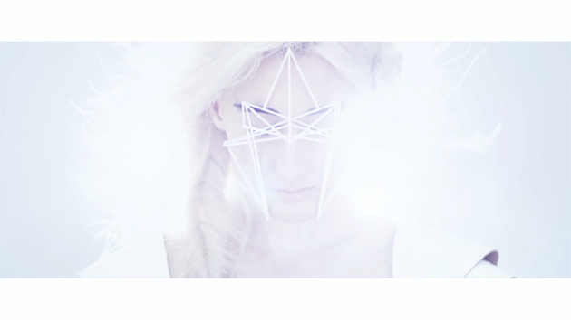 Zola Jesus revela el videoclip de 'Seekir'