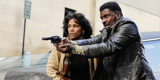 Halle Berry y Keith David en Cloud Atlas.