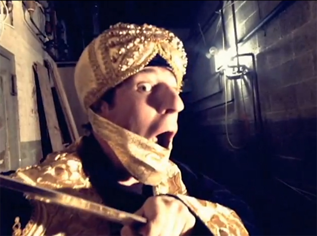 A Place To Bury Strangers presentan el cutre videoclip para 'Leaving Tomorrow'