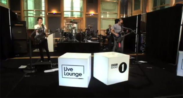 Ya puedes ver un mini concierto de Muse de 30 minutos para la BBC