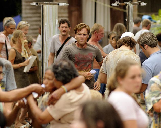 Lo Imposible continúa imbatible en la taquilla española y Paranormal Activity 4 en el mundo entero