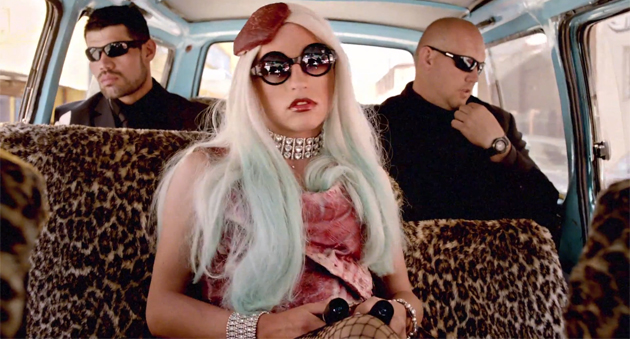 Lady Gaga se cabrea con Die Antwoord por burlarse de ella en su nuevo videoclip