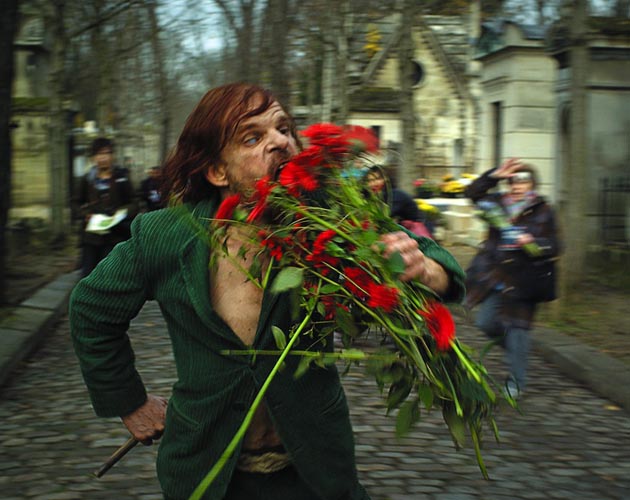 Leos Carax tiene nuevo trailer Holy Motors, triunfadora del Festival de Sitges 2012  