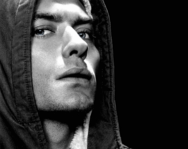 jude law queen of the desert