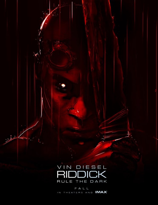 Vin Diesel se cubre de sangre en el nuevo póster de 'Riddick', el actor de 'A Todo Gas' se va de caza al espacio.
