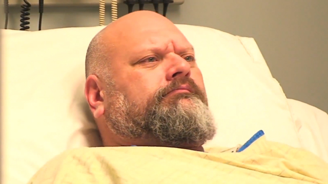 Broma: Le hacen creer que ha despertado de un coma de 10 años Broma: Le hacen creer que ha despertado de un coma de 10 años