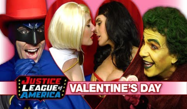 Sexo entre superhéroes en San Valentin