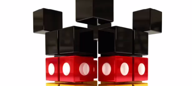 Remix de las mejores canciones Disney en un disco de música electrónica