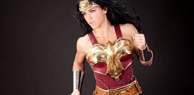 Diez películas protagonizadas por superheroínas que nos gustaría ver