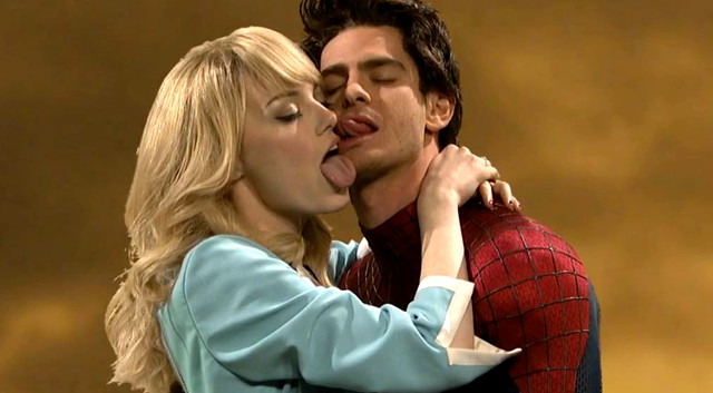 Los mejores besos de las películas de superhéroes