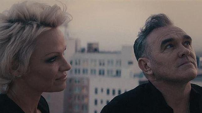 Escucha 'Earth is the Loneliest Planet', la nueva canción de Morrissey