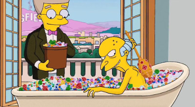 Diez personajes gays de la televisión a los que les costó salir del armario