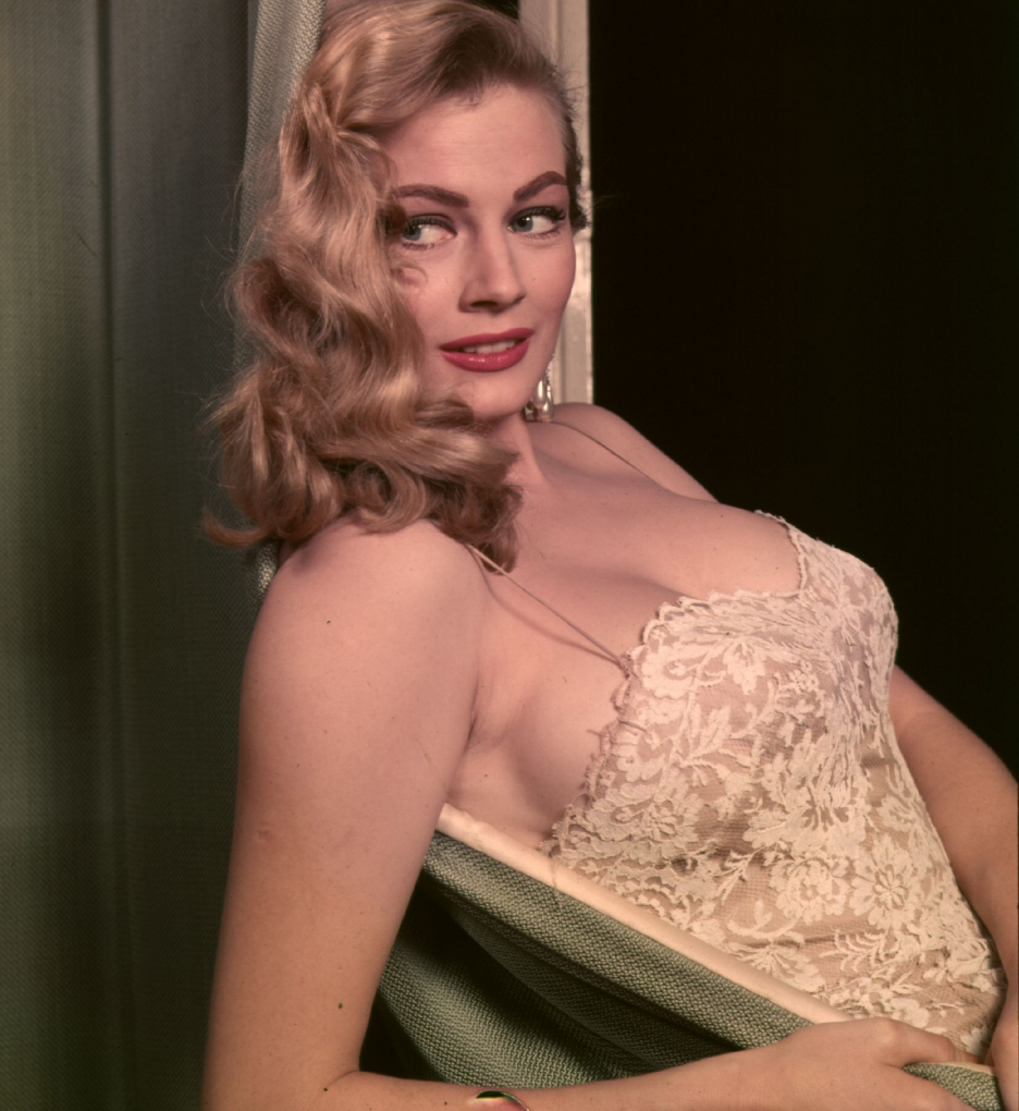 Nos deja Anita Ekberg, muerta la musa de 'La Dolce Vita'