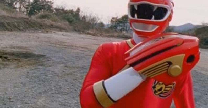 El Power Ranger rojo detenido por asesinato con katana