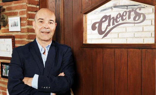 Los 21 vídeos de Antonio Resines, la Acamia del Cine tiene nuevo presidente