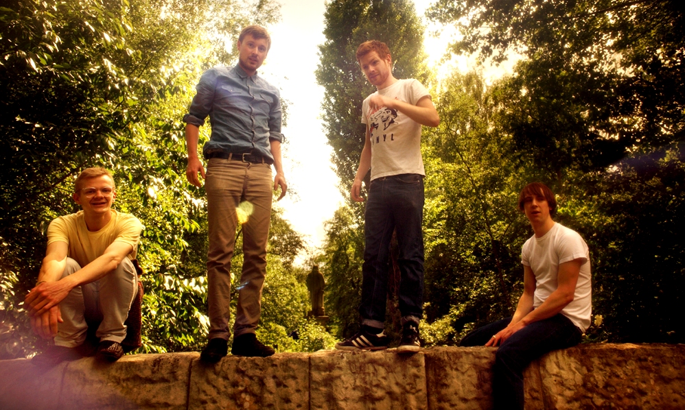 'Shake and Tremble', nuevo videoclip de Django Django