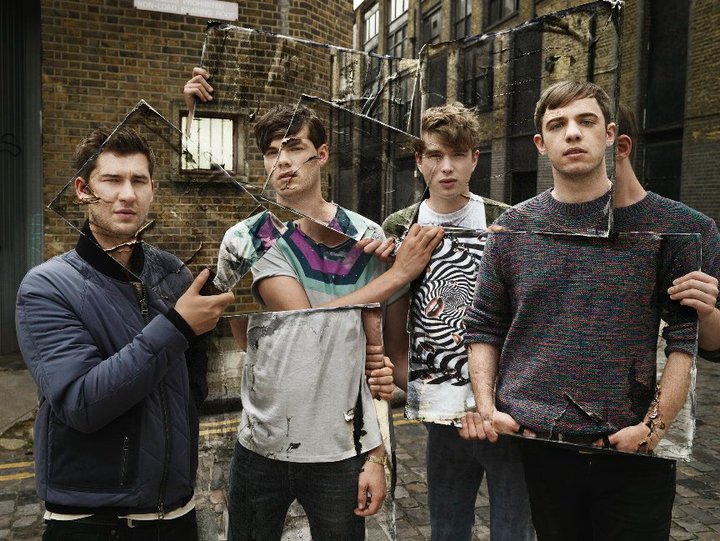 'Regret', nuevo videoclip de Everything Everything