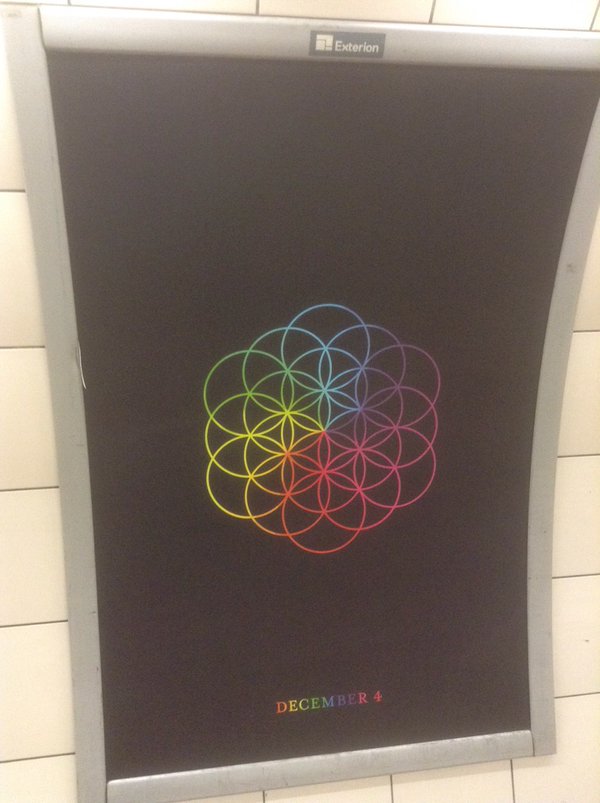 El anuncio del disco de Coldplay en el metro