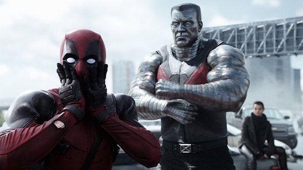 ¿Anticipa 'Deadpool' un crossover entre Vengadores y X-Men?