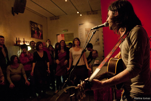Los bares de Barcelona podrán ofrecer música en directo