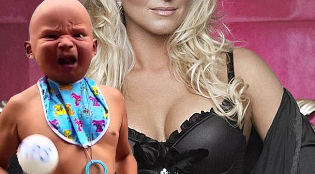 Toma a niño para selfie y resulta ser un hombre adulto