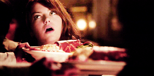 Formas en las que tu novia te engaña en internet