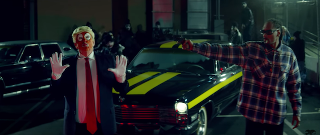 Snoop Dogg dispara a Donal Trump en su nuevo vídeo