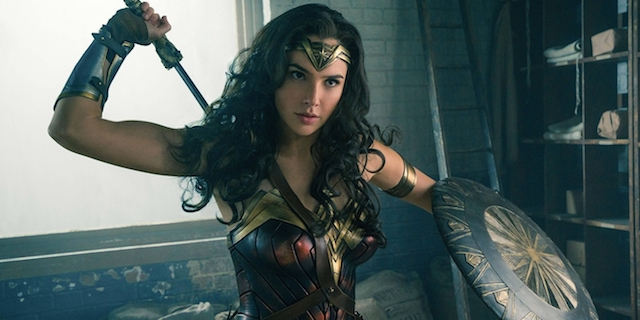 13 razones por las que Wonder Woman es mejor que Capitán América