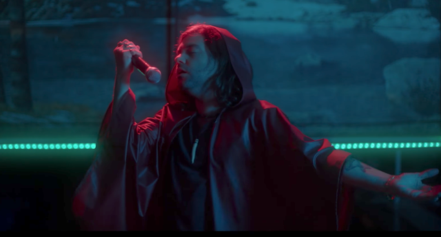 Rosas en el mar, el nuevo vídeo de Joe Crepúsculo