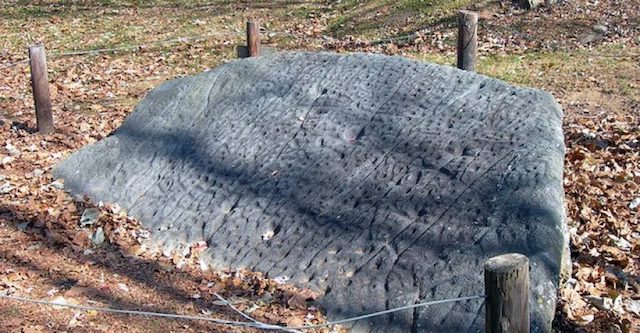 ¿Dejaron los extraterrestres mensajes en las piedras?