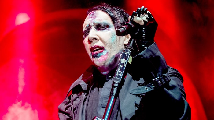Marilyn Manson a punto de morir aplastado por el decorado de un concierto