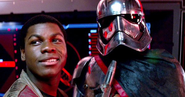 Escena eliminada de 'Star Wars: Los Últimos Jedi' revela el destino original de la Capitana Phasma