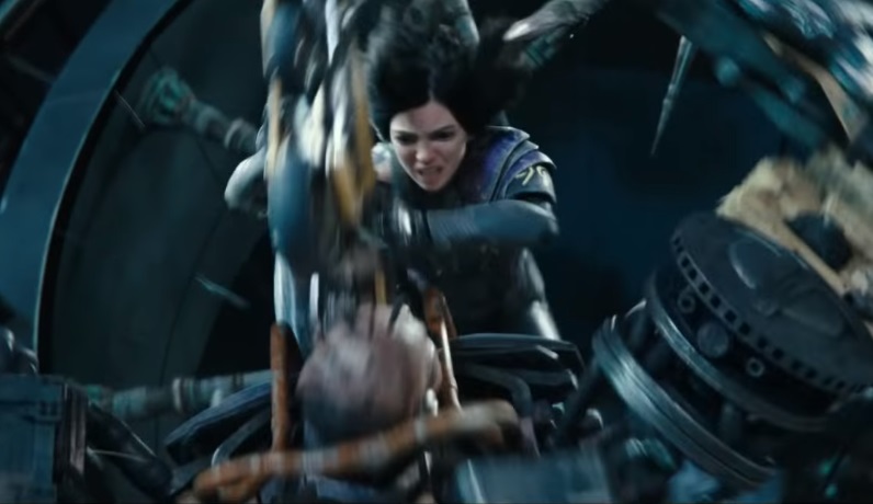 El mítico traje de batalla de Alita debuta en el trailer final de Ángel de Combate