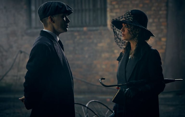 Jehnny Beth de Savages, nos habla de su trabajo en solitario para Peaky Blinders 2