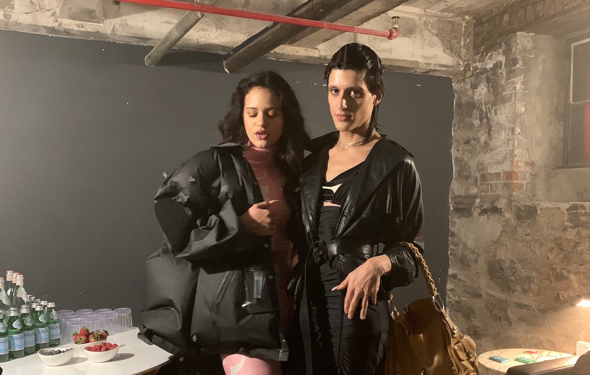 Arca y Rosalía en su nuevo single 'KLK'