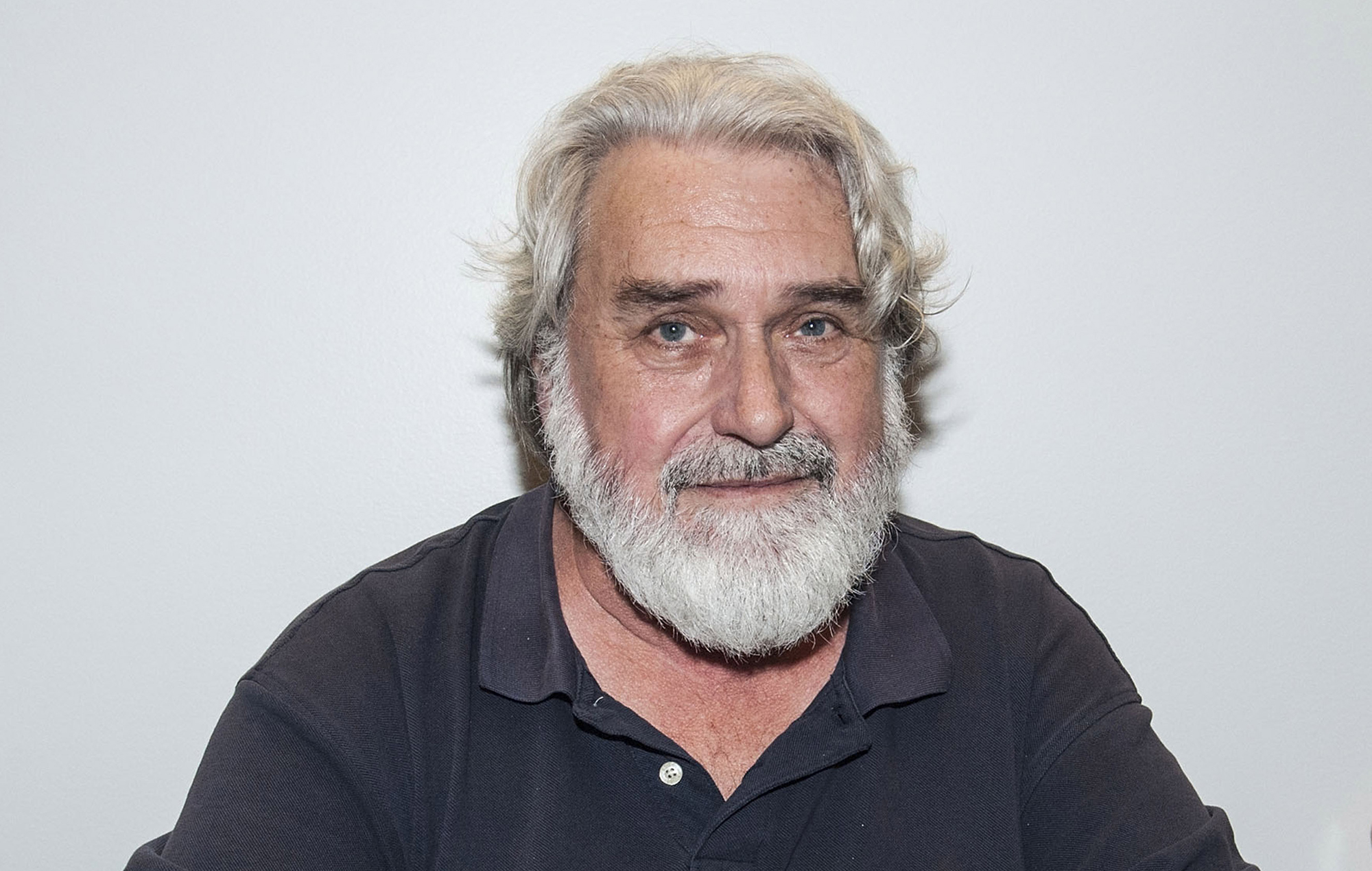 Emitt Rhodes murió anoche a los 70 años de edad