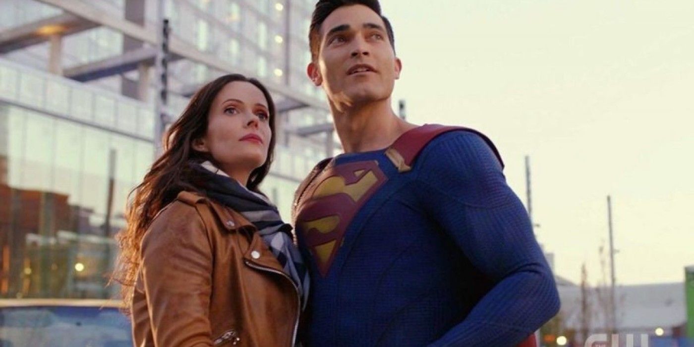 Elizabeth Tulloch, de Superman y Lois, comparte una mirada al logo actualizado de la serie CW.