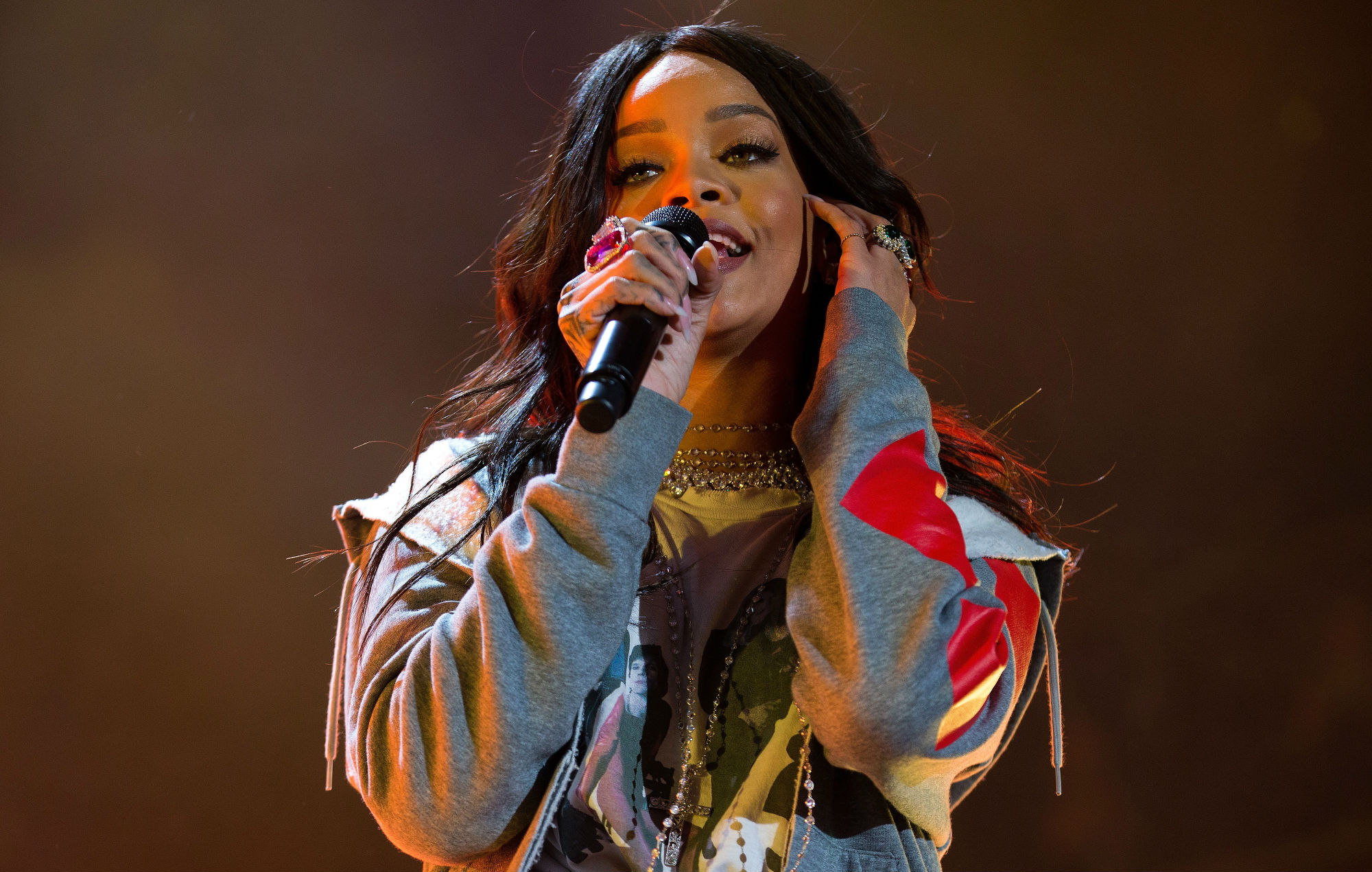 Rihanna promete que su nuevo álbum 