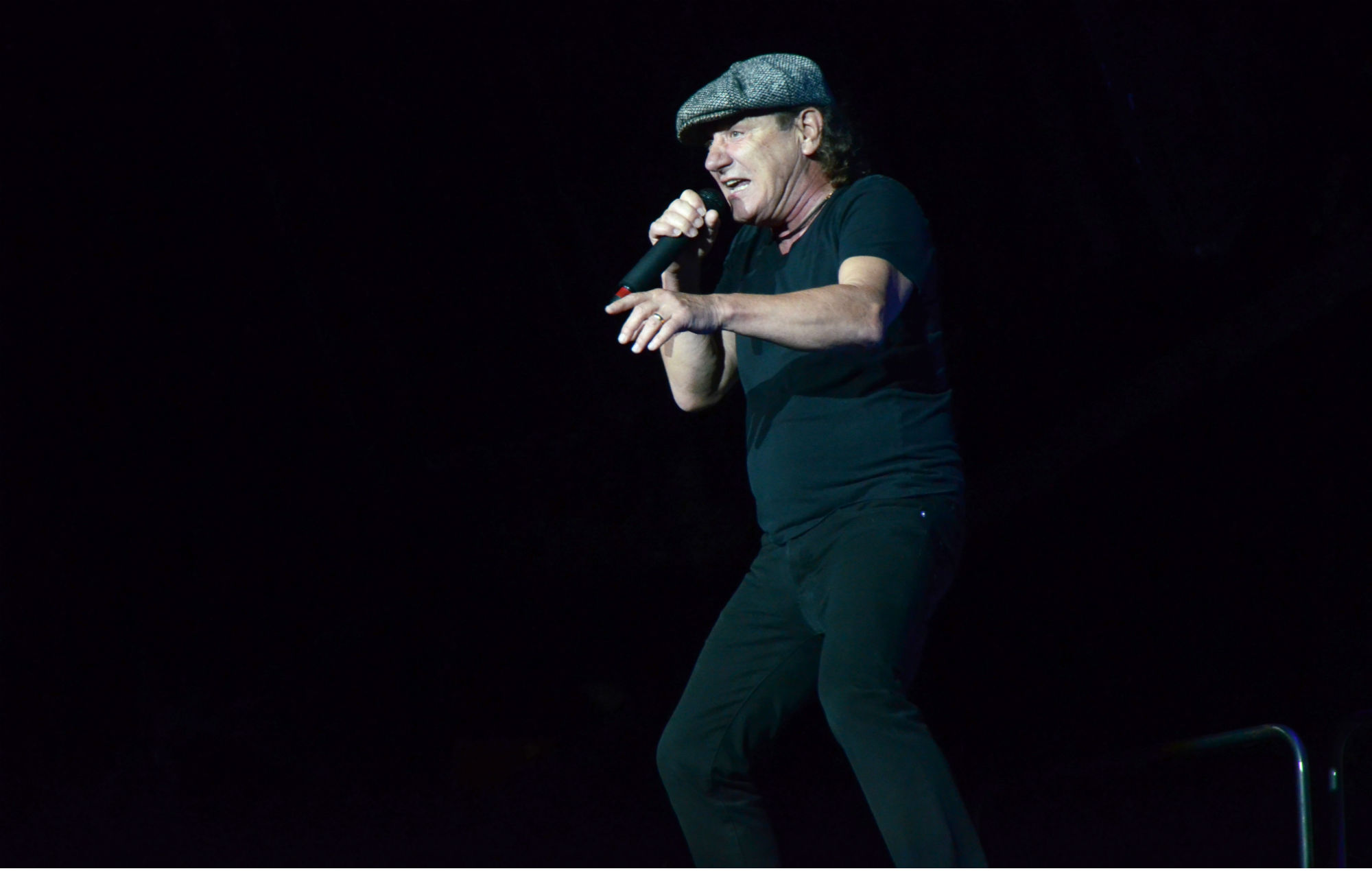 Brian Johnson de AC/DC revela que su madre fue una luchadora de la resistencia en la Segunda Guerra Mundial