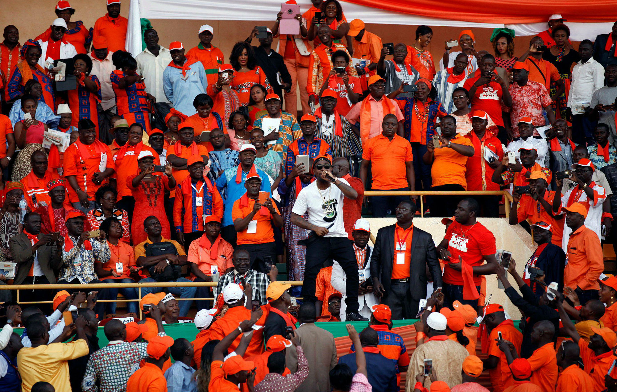 Davido en las protestas de #ENDSARS de Nigeria: