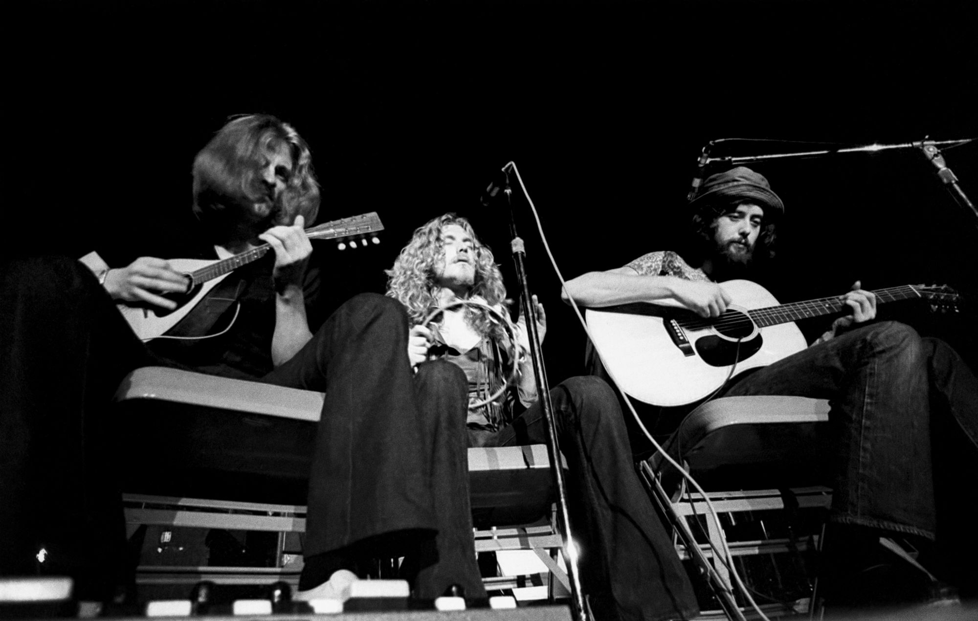 Led Zeppelin anuncia una reedición especial en vinilo de la 'Canción del Inmigrante' para celebrar el 50º aniversario de 'Led Zeppelin III'.