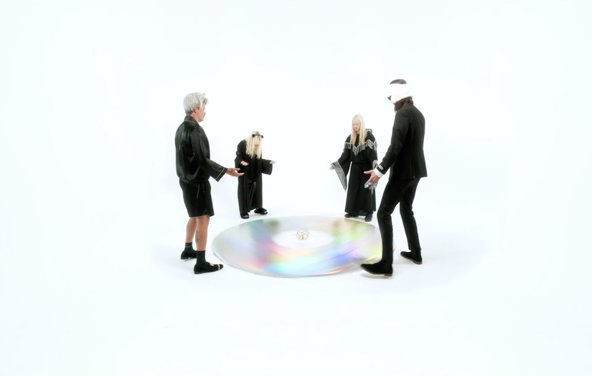 3OH!3 regresan en el nuevo single 