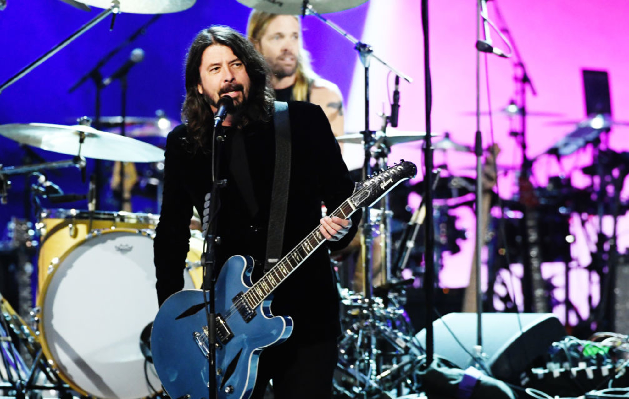 Dave Grohl dice que el nuevo álbum de Foo Fighters no suena como el single 'Shame Shame'.