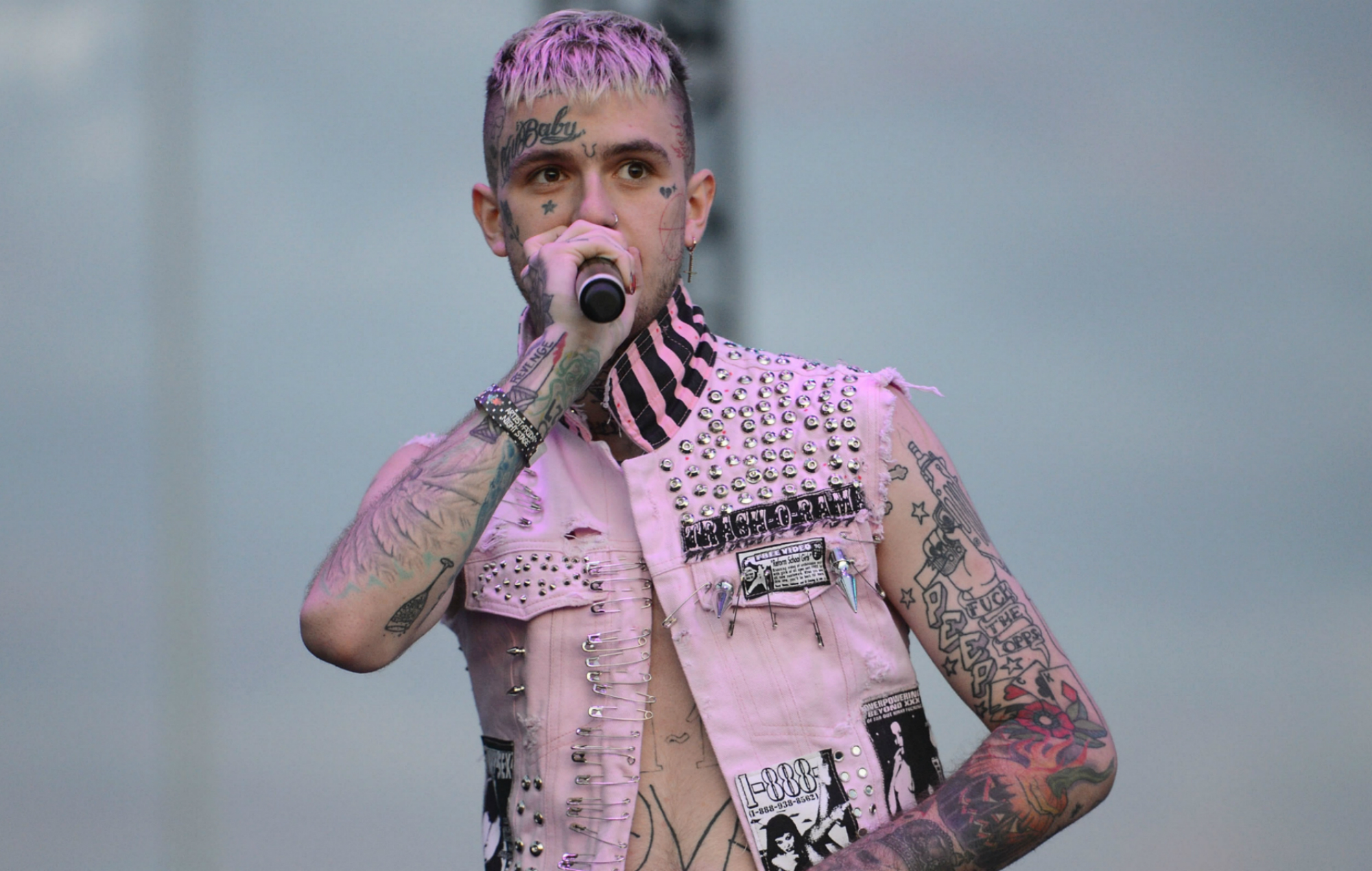 La finca de Lil Peep lanza la gama de ropa vegana 'Rockstar'.