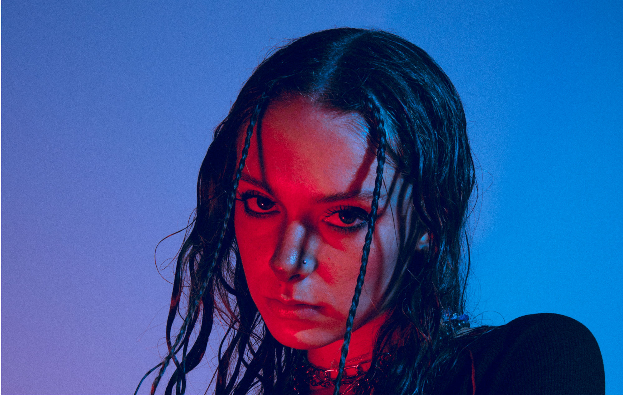 Vea el corto musical de Holly Humberstone 