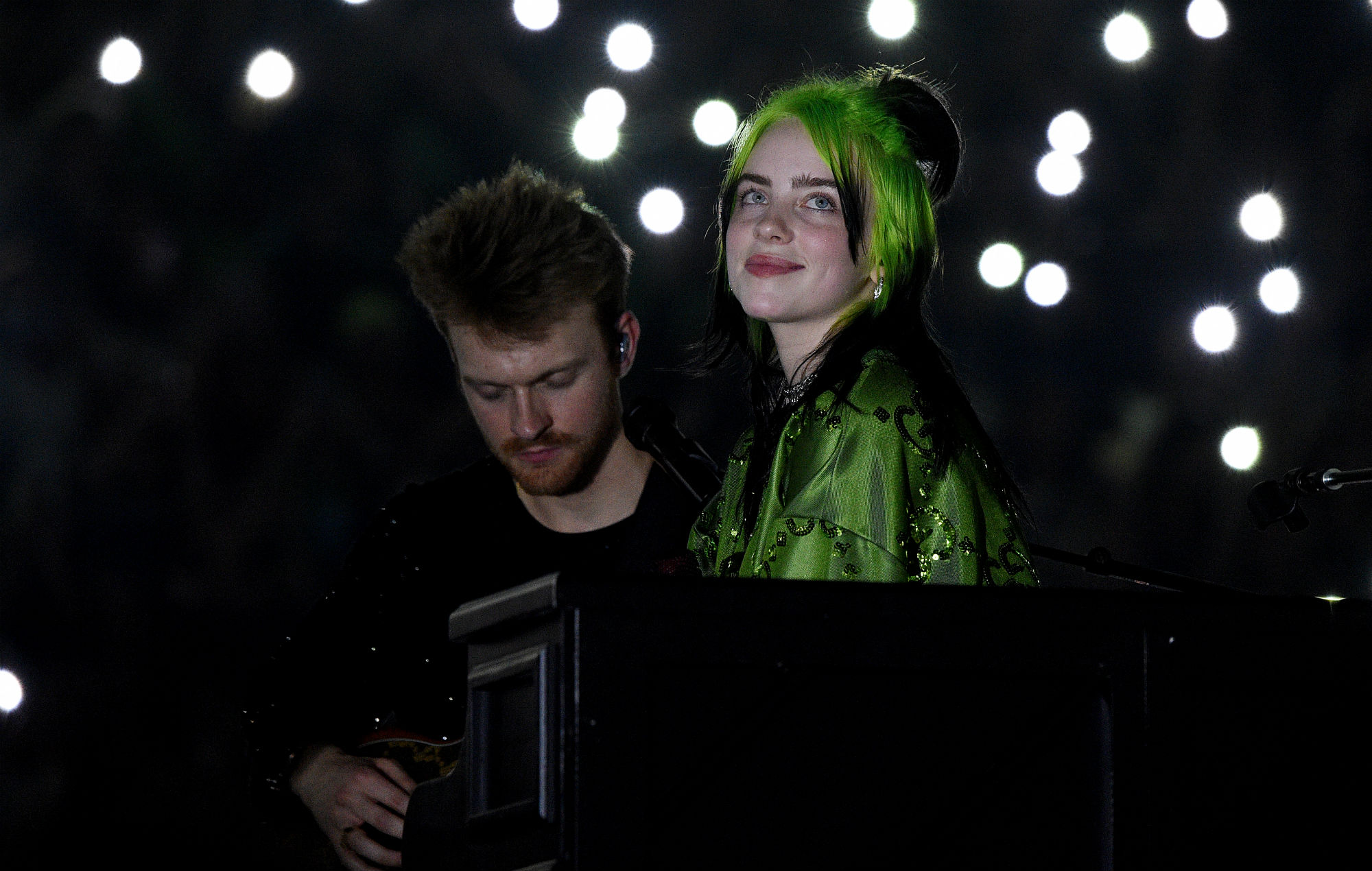 Billie Eilish dice que se está preparando para comenzar 