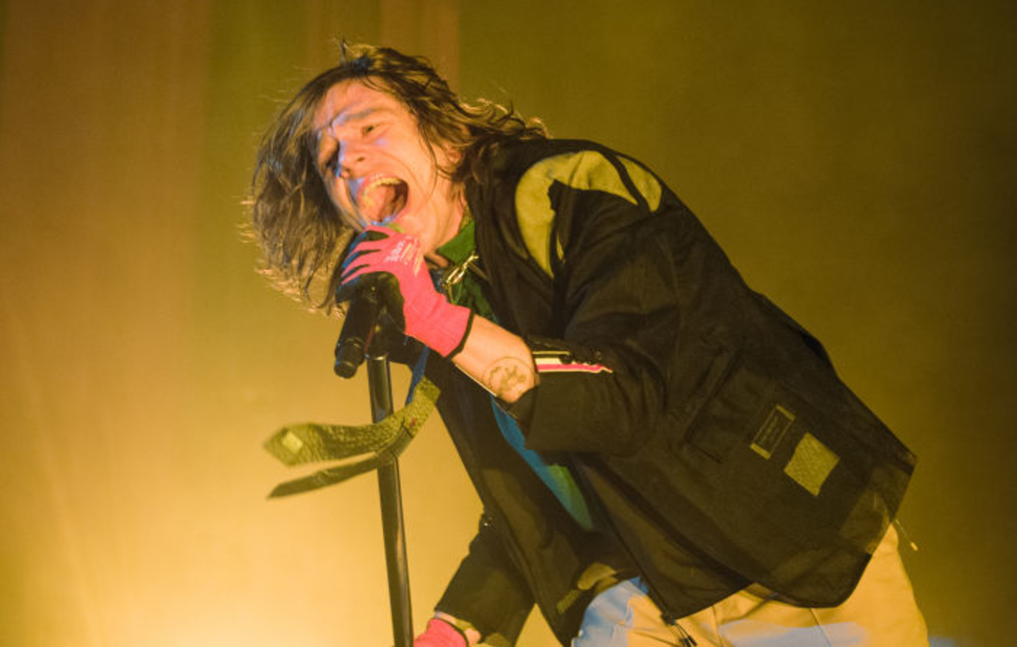 Cage The Elephant anuncia un concierto benéfico en directo para el próximo mes