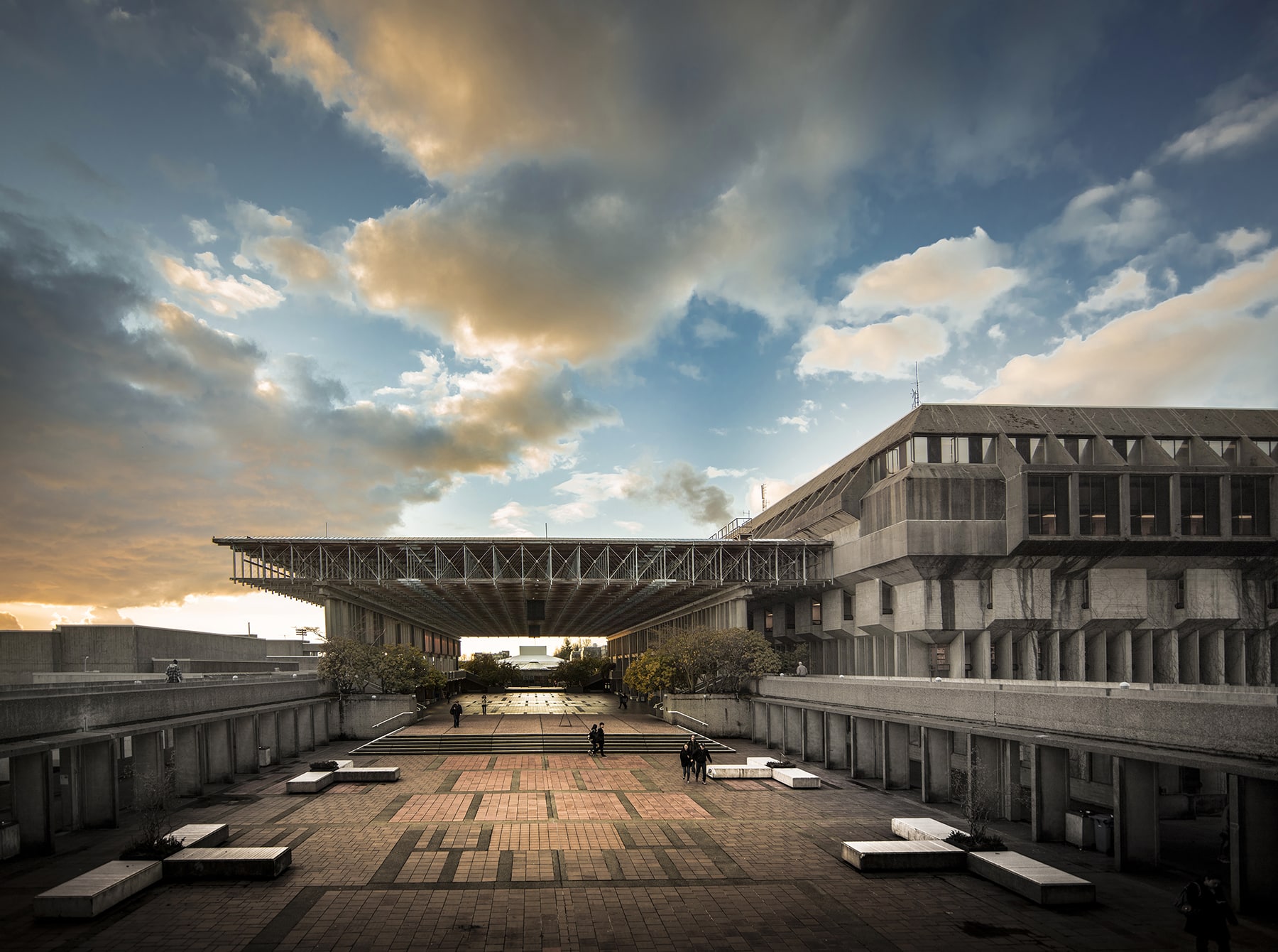 Comienza tu viaje para liderar un equipo de desarrollo - Revista Escapist