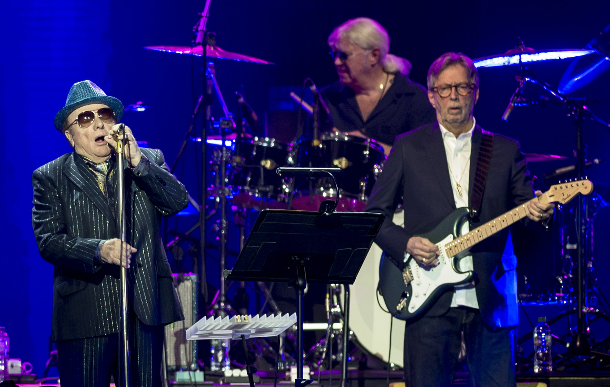 Eric Clapton se une a Van Morrison en una nueva canción anti-bloqueo