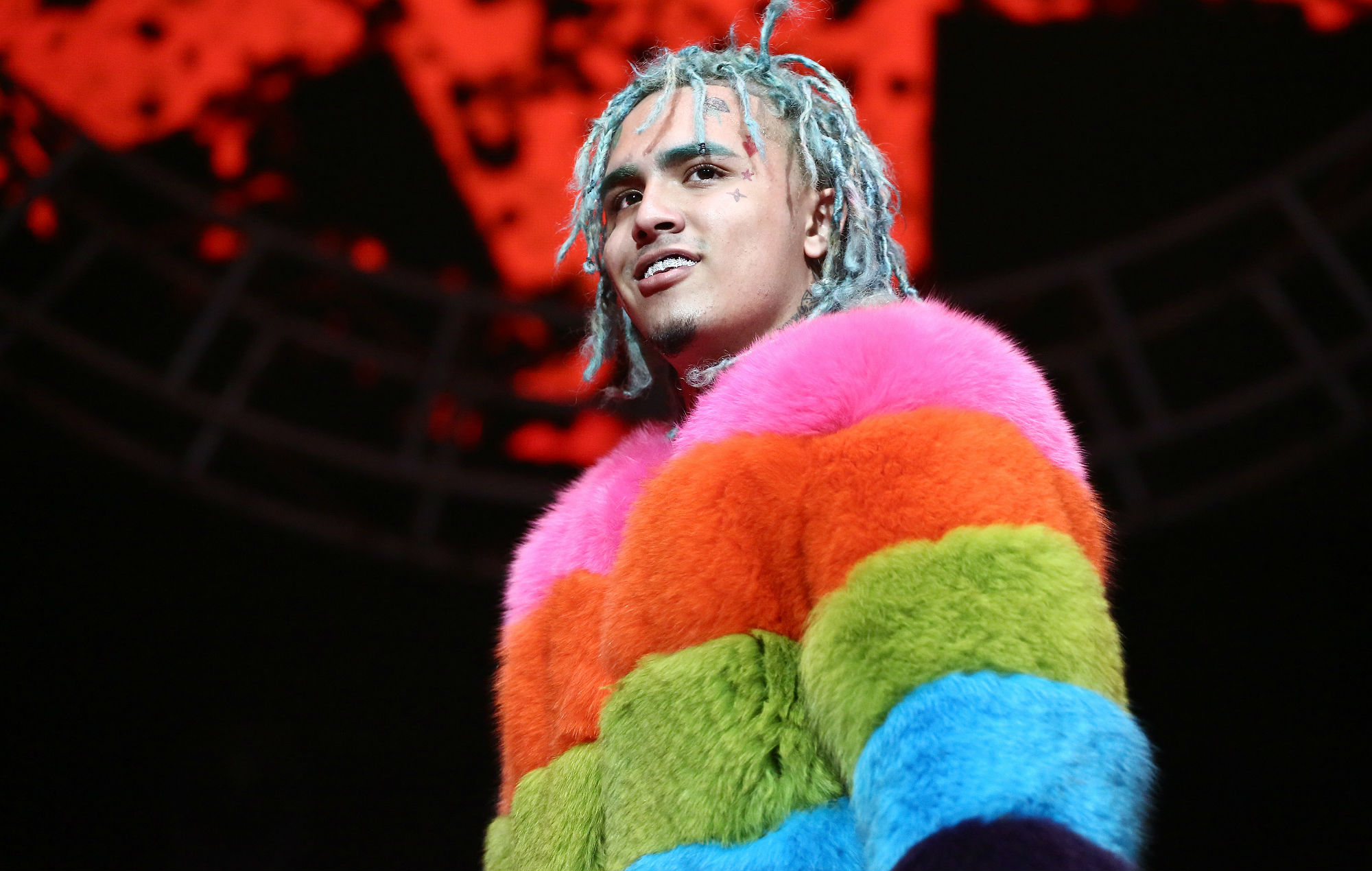 Lil Pump ha sido prohibida por JetBlue por no llevar una mascara facial